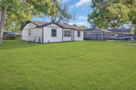 2714 Brea Crest Street Houston TX 77093