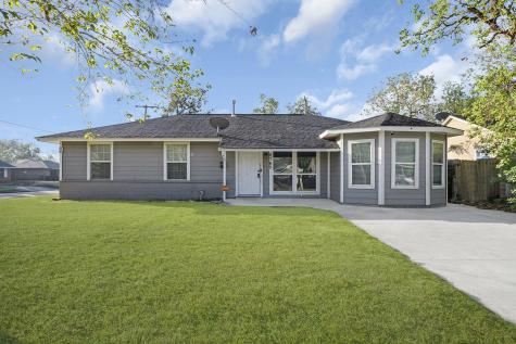 5762 Lakefield Drive Houston TX 77033