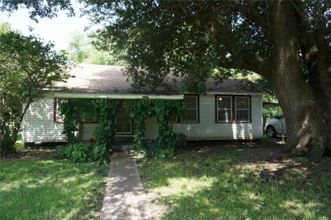 1201 N Valderas Street Angleton TX 77515