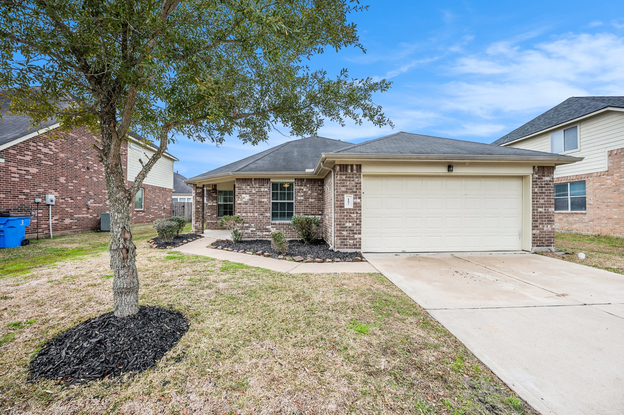 17 Mira Loma Drive Manvel TX 77578