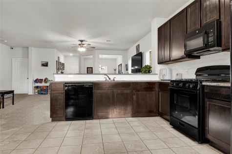 706 French Lavender Lane Crosby TX 77532