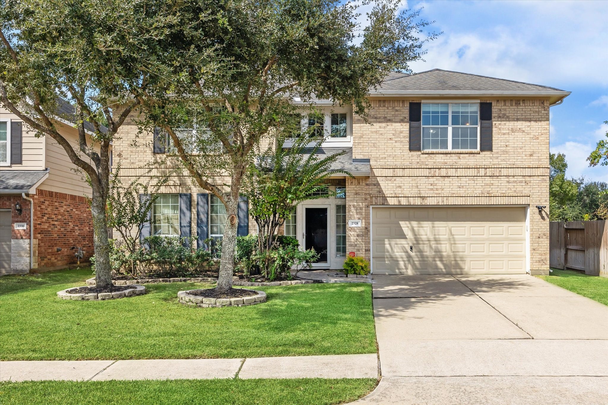 2328 Shadow Falls Lane Pearland TX 77584