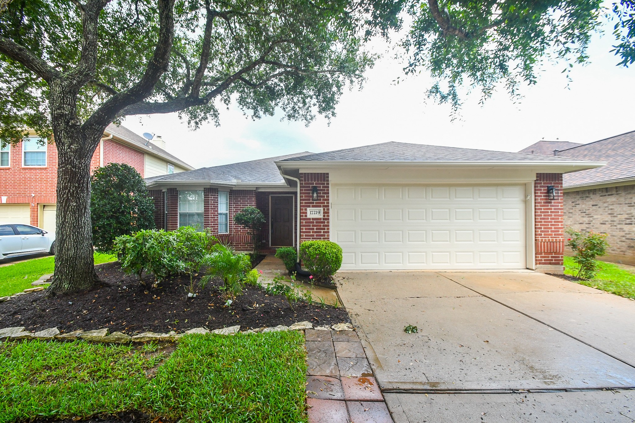17219 Maple Hollow Drive Sugar Land TX 77498