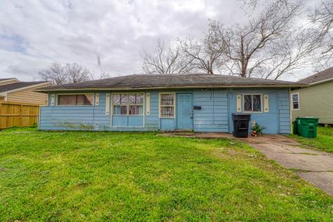 5754 Belneath Street Houston TX 77033