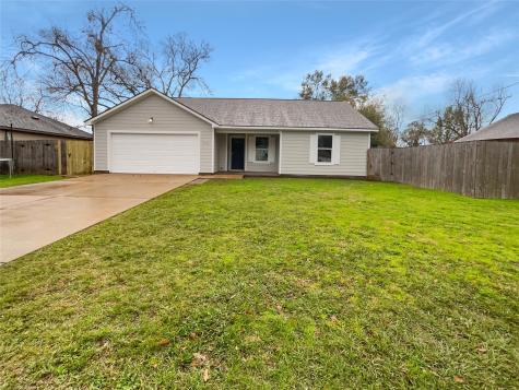 214 N 3rd Street Sealy TX 77474