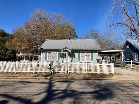 320 W Milam Street Livingston TX 77351