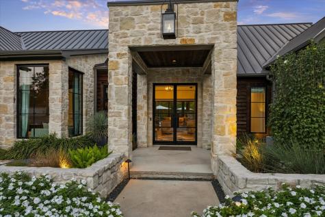 1525 Travis Street Columbus TX 78934