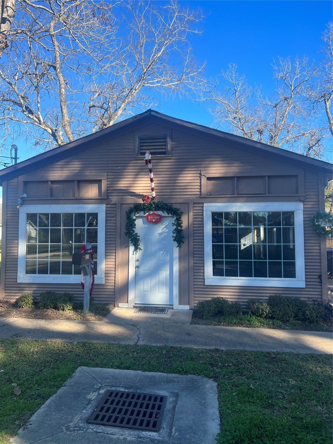 213 S Hill Street Alvin TX 77511