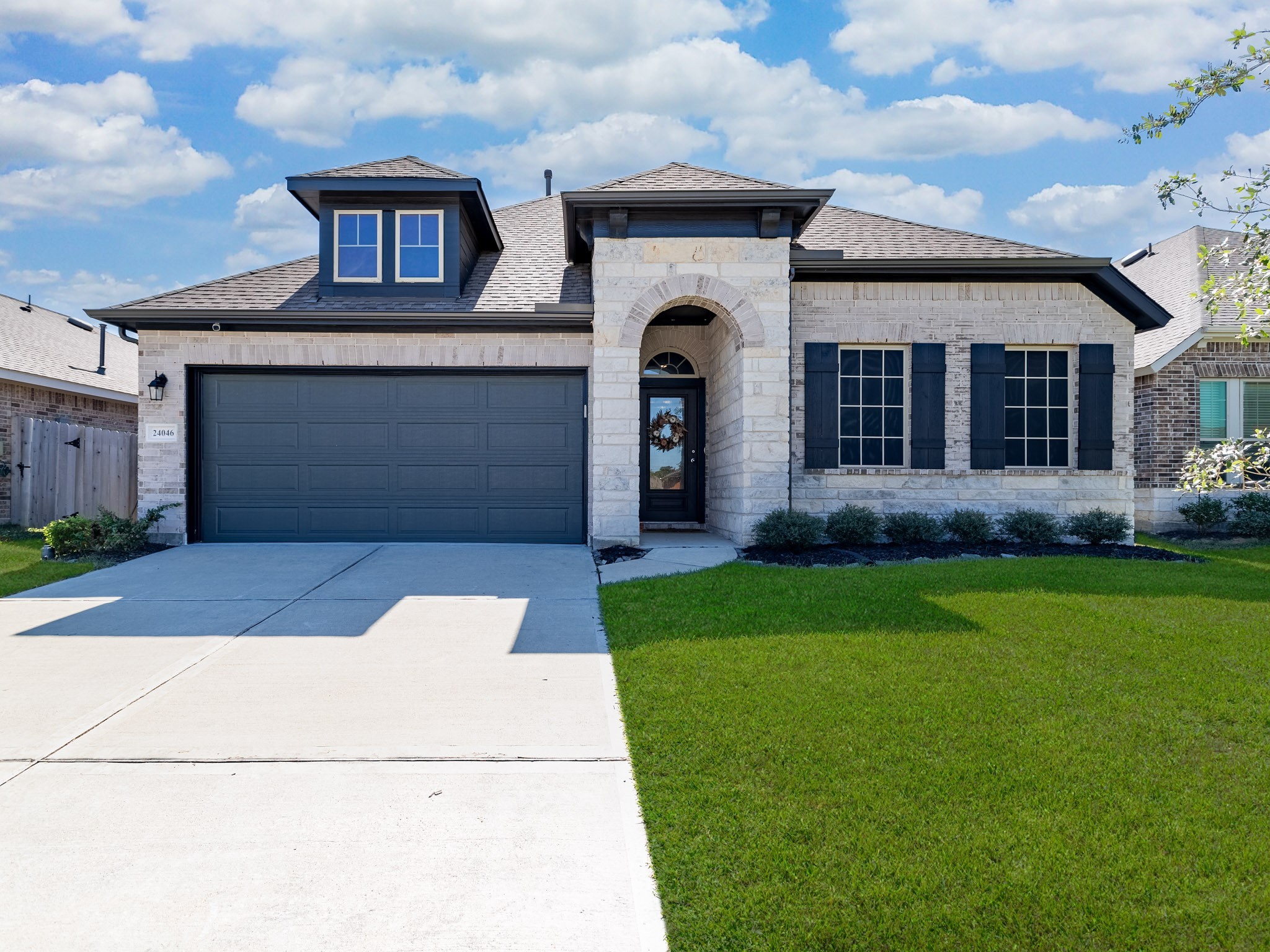 24046 Hawthorn Lakes Drive New Caney TX 77357