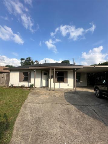 2410 Raymond Street Pasadena TX 77506
