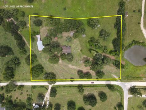 6421 County Road 206 Plantersville TX 77363