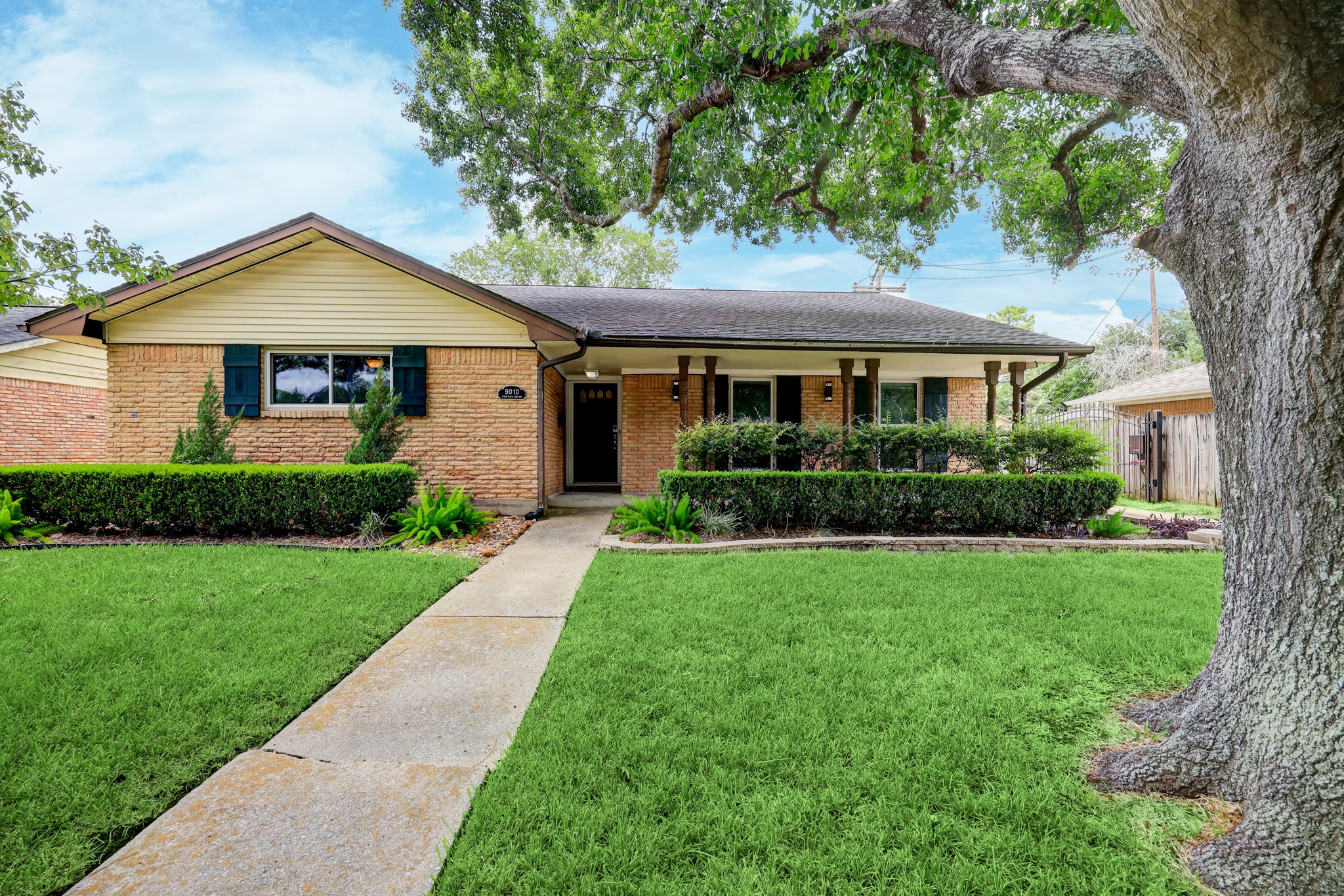 9010 Pontiac Drive Houston TX 77096