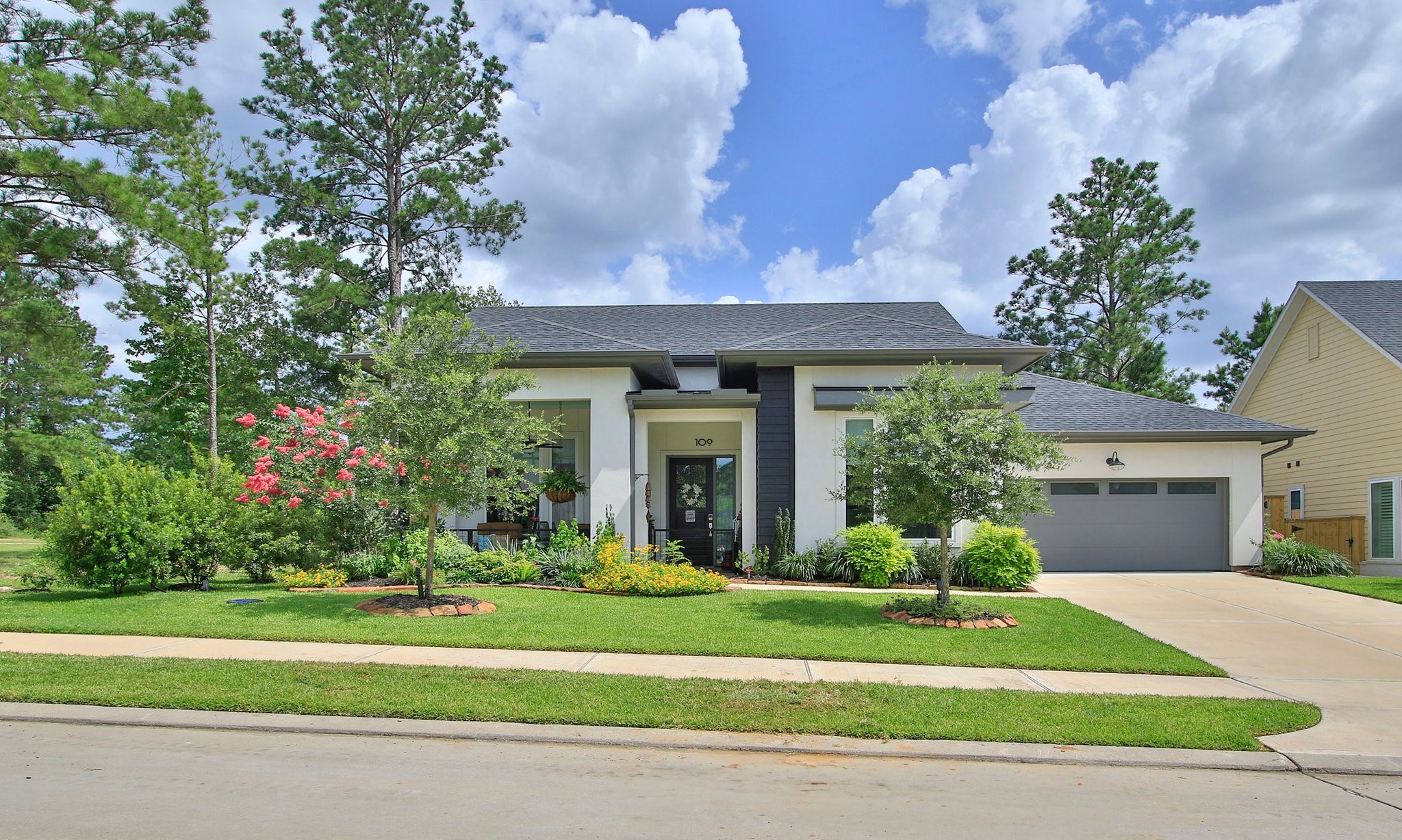 109 S Turks Cap Trail Montgomery TX 77316