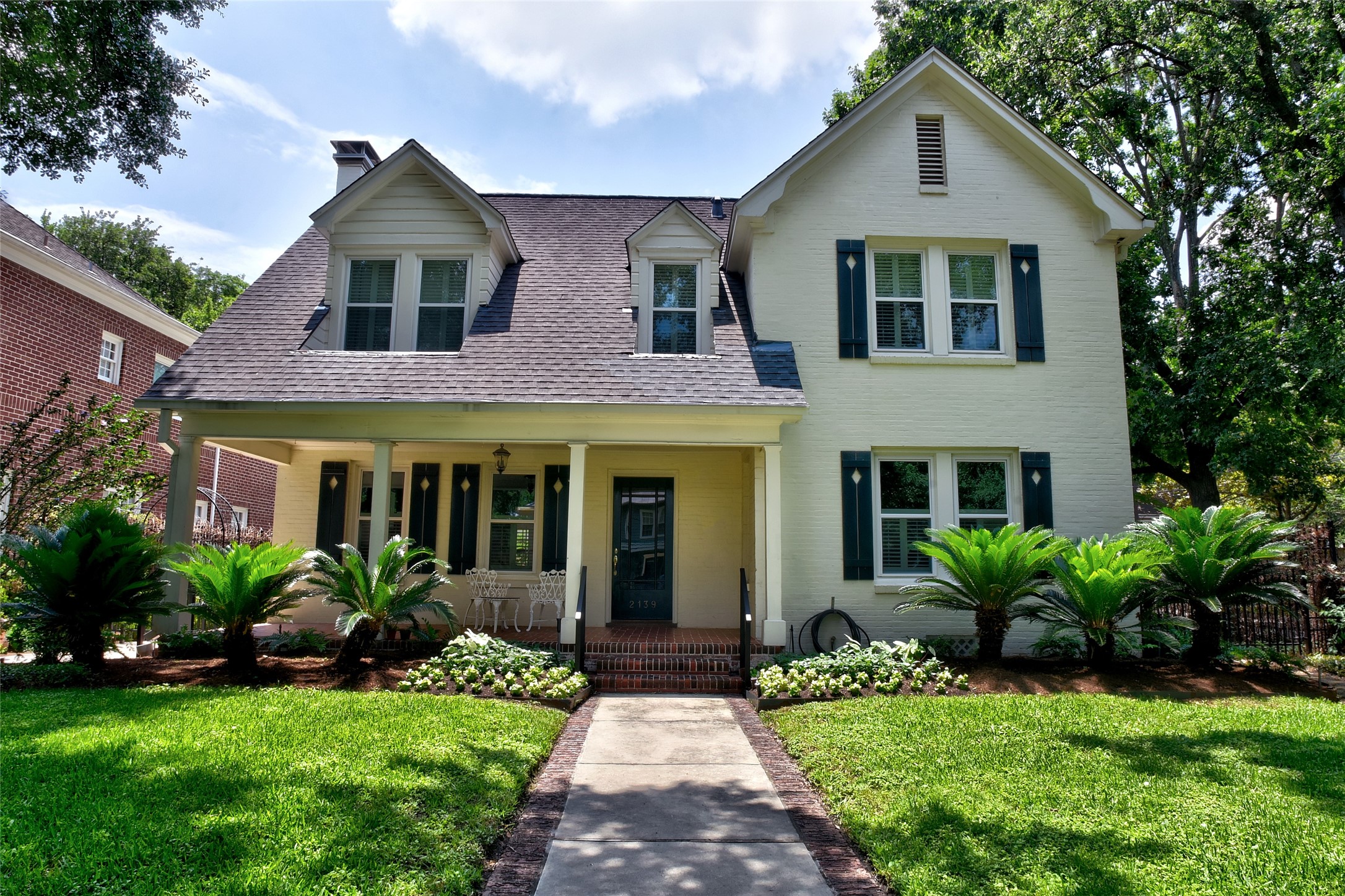 2139 Wroxton Road Houston TX 77005