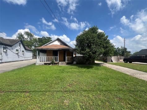 136 S Houston Avenue Humble TX 77338