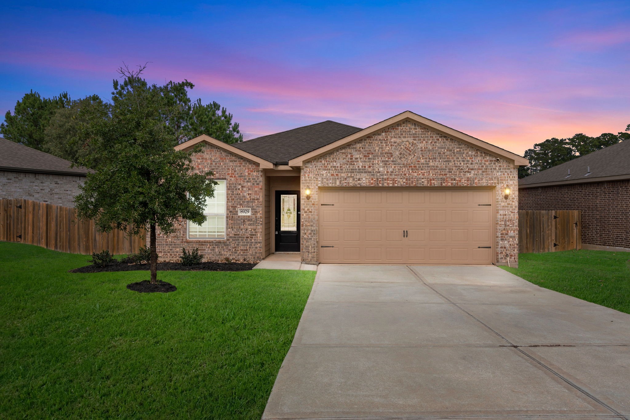 8929 Oval Glass Street Conroe TX 77304