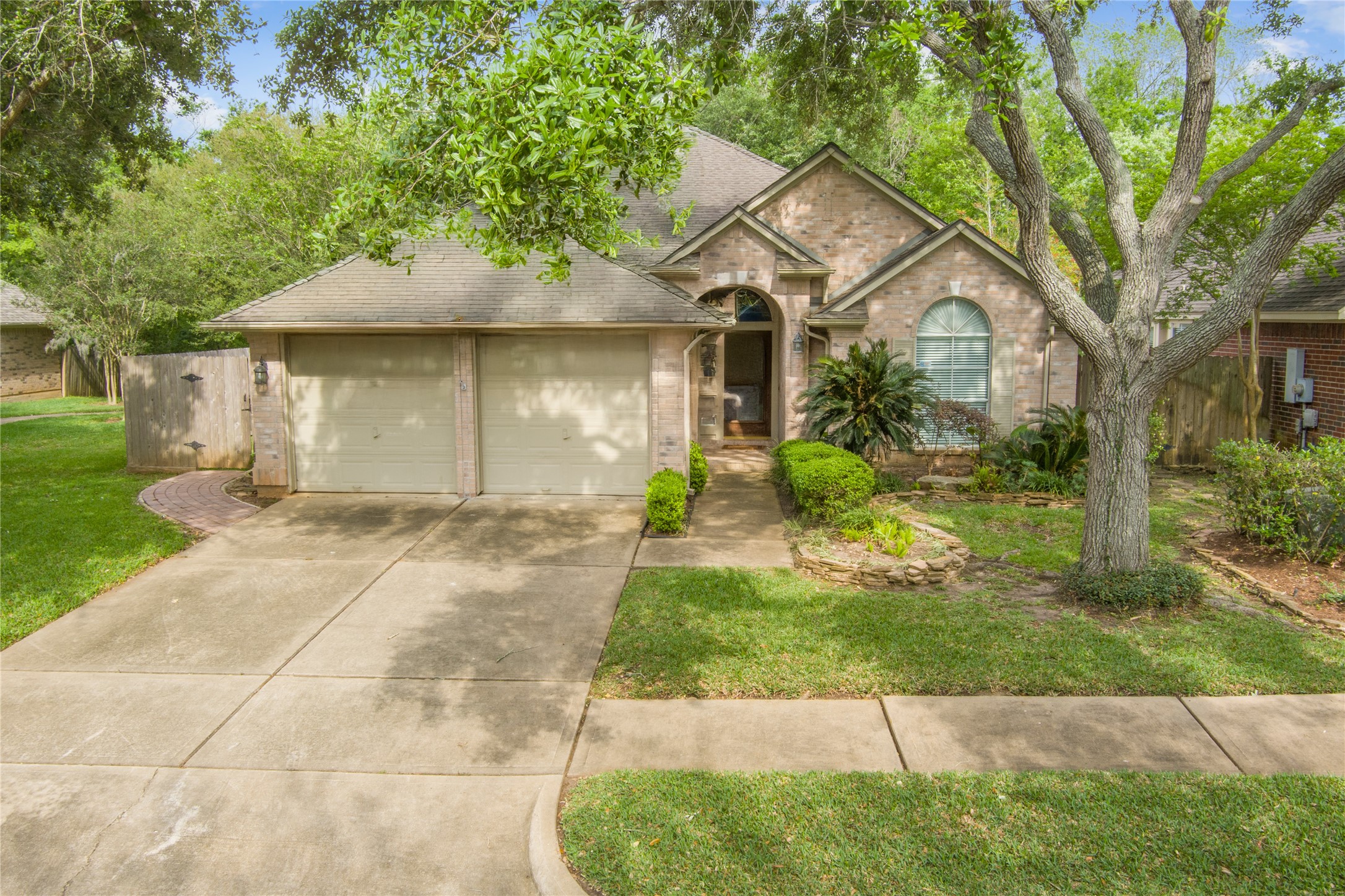 4243 Lakeshore Forest Drive Missouri City TX 77459
