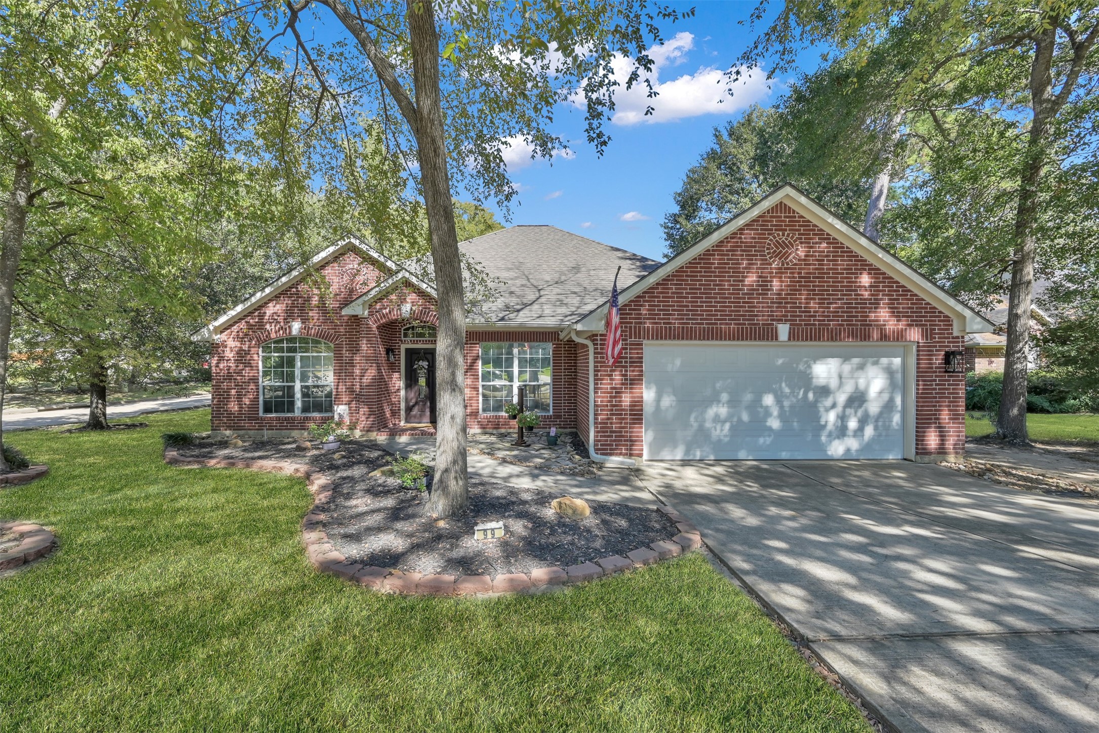 99 Dawns Edge Drive Montgomery TX 77356