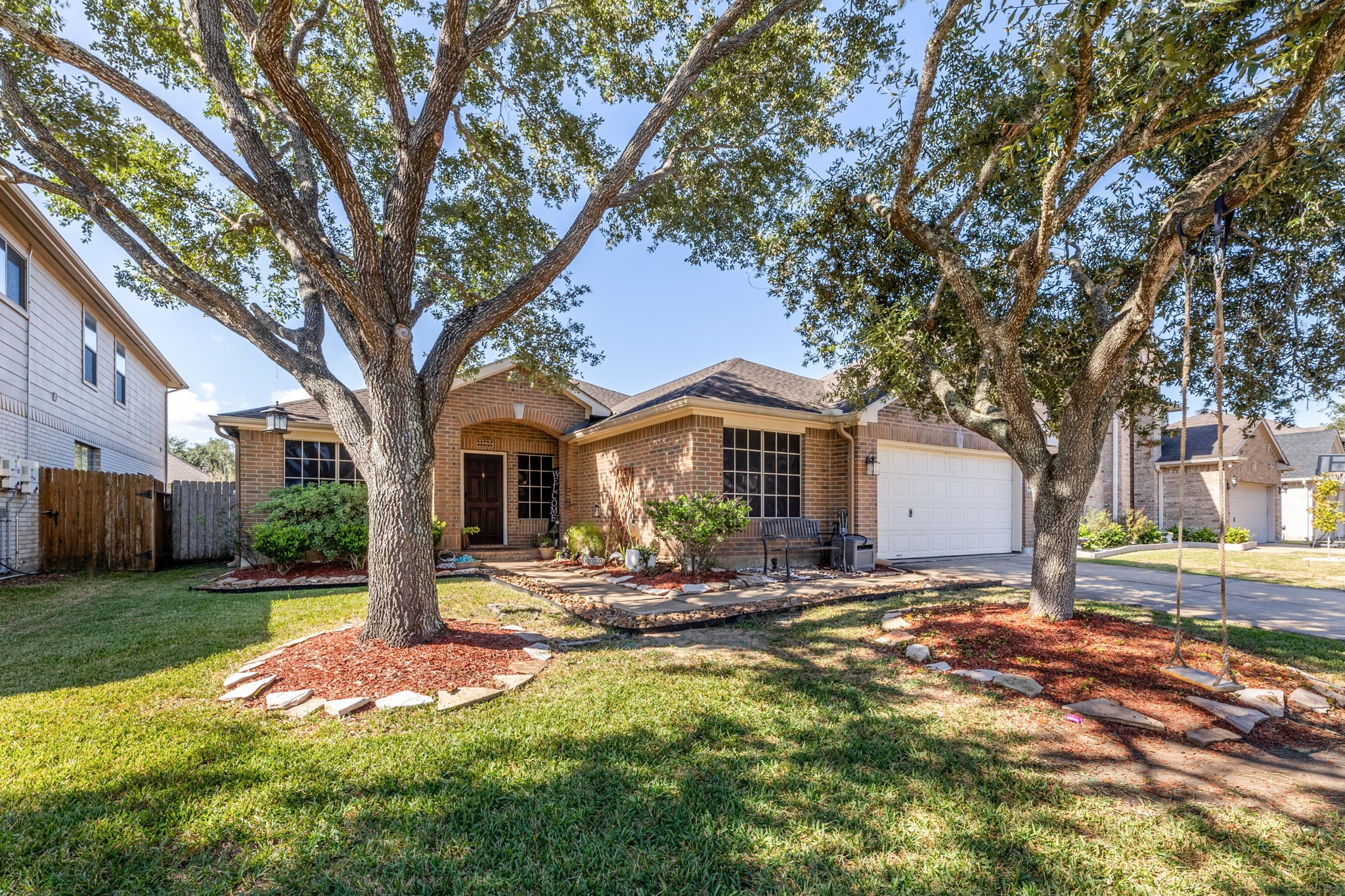 3807 Saxon Hollow Court Friendswood TX 77546
