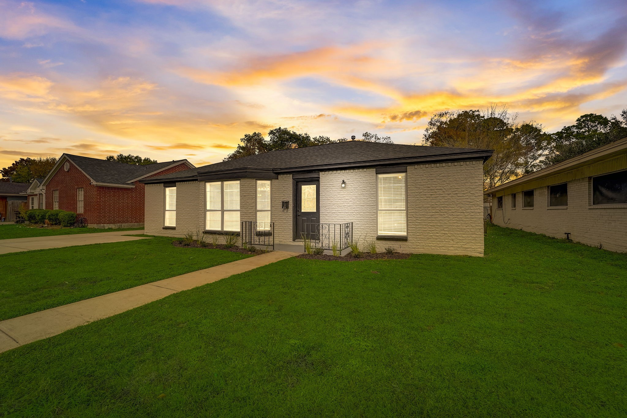 9951 Ney Street Houston TX 77034