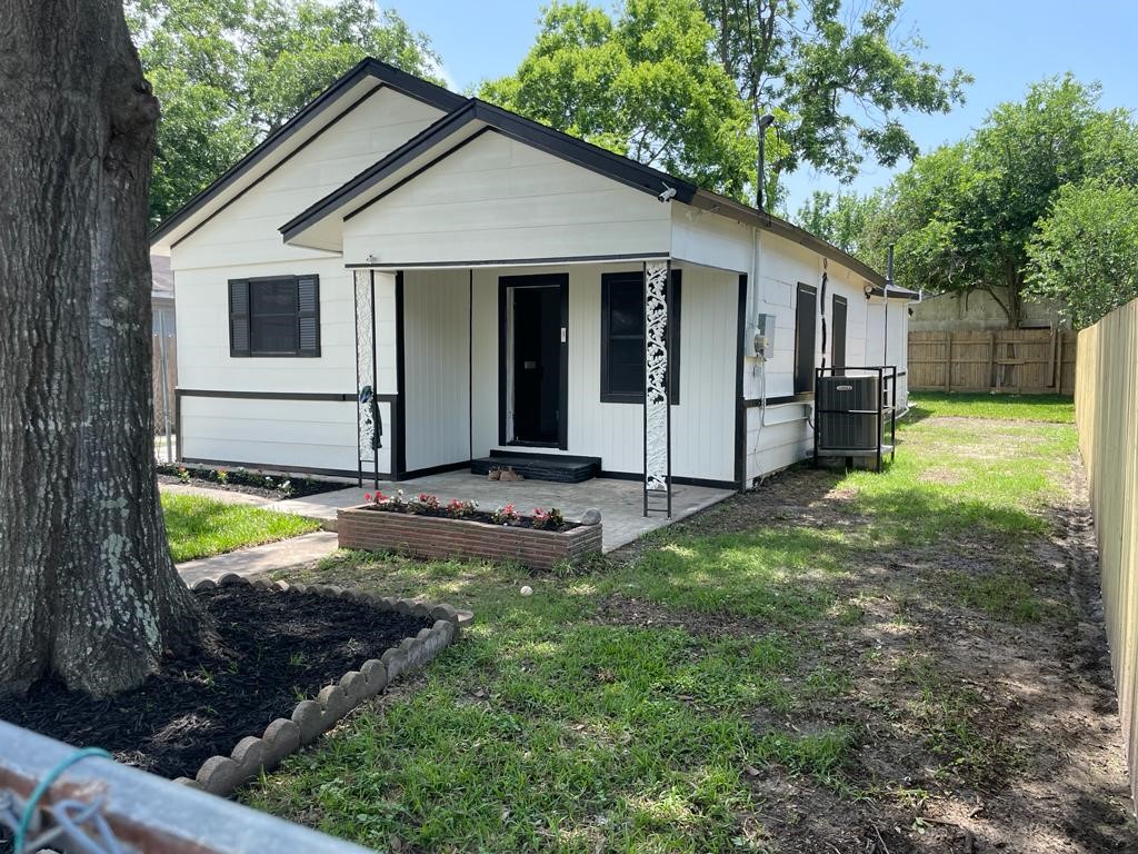 613 Harding Street Baytown TX 77520