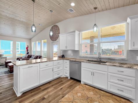 778 Wommack Crystal Beach TX 77650