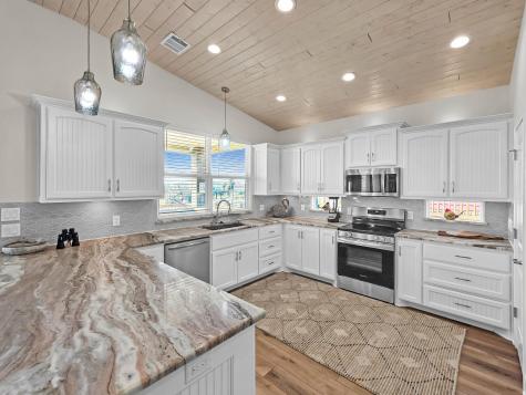 778 Wommack Crystal Beach TX 77650