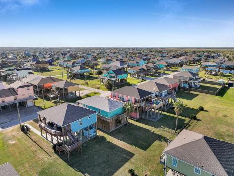 778 Wommack Crystal Beach TX 77650
