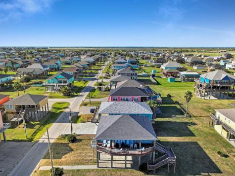 778 Wommack Crystal Beach TX 77650