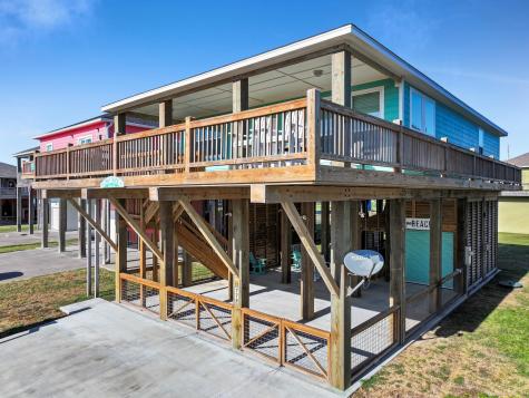 778 Wommack Crystal Beach TX 77650