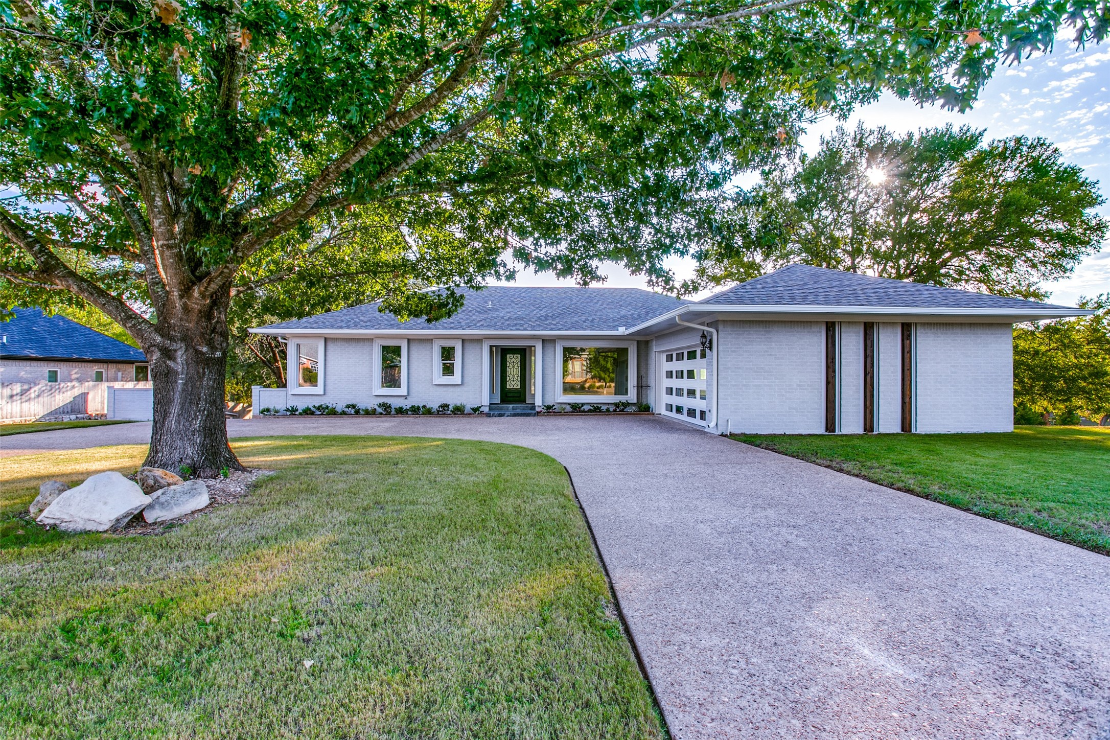 6421 Buena Vista Drive Granbury TX 76049