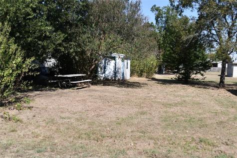 805 Caldwell Street Lexington TX 78947