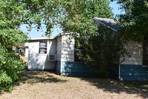 805 Caldwell Street Lexington TX 78947