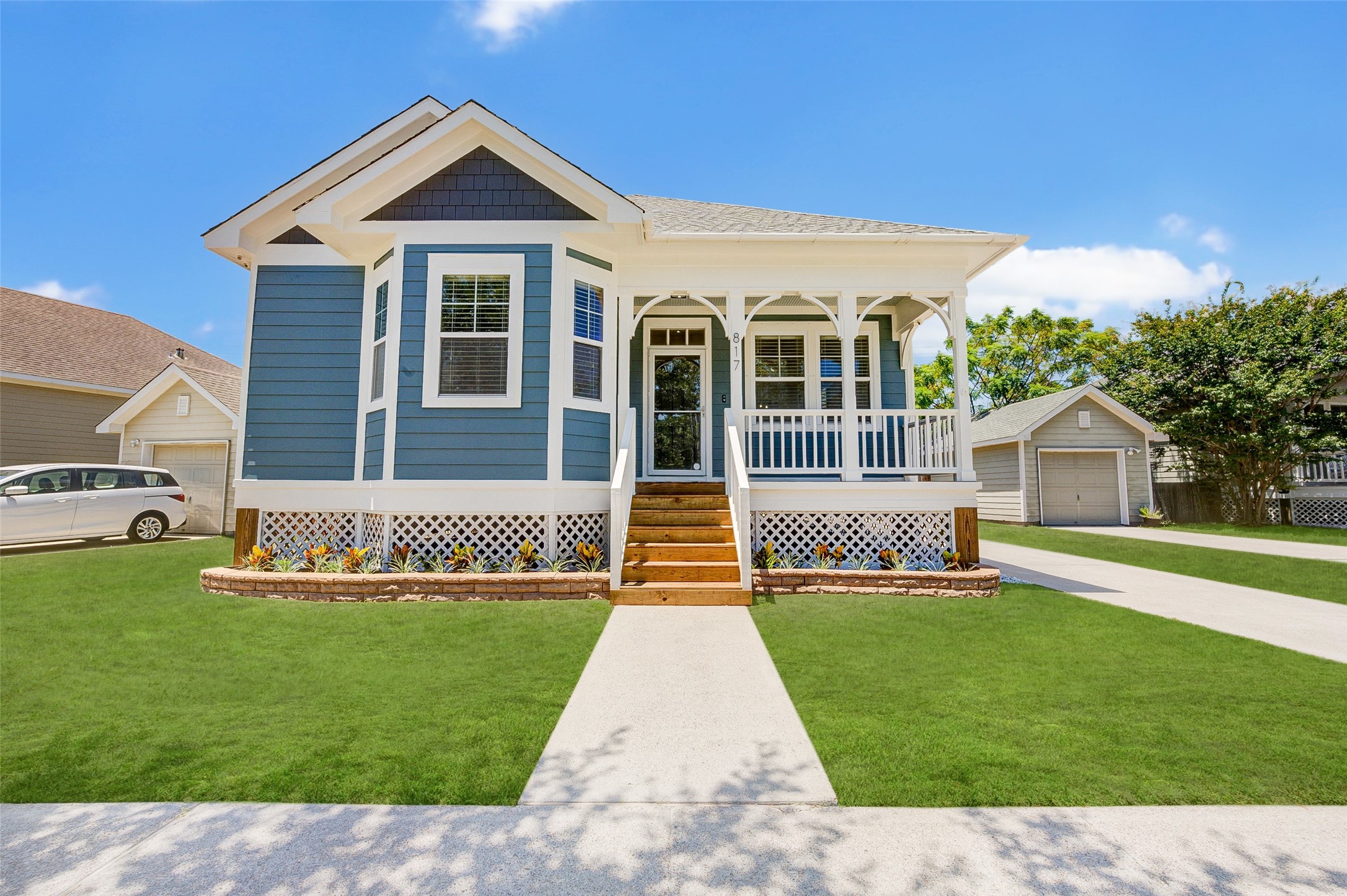 817 W Live Oak Circle Galveston TX 77550