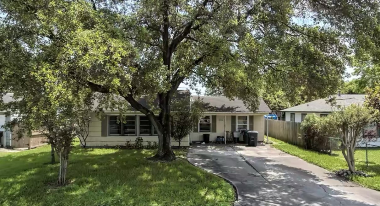 13362 Emporia Street Houston TX 77015