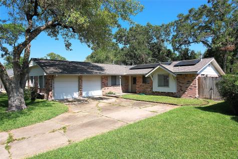 1907 Huntress Lane Houston TX 77062