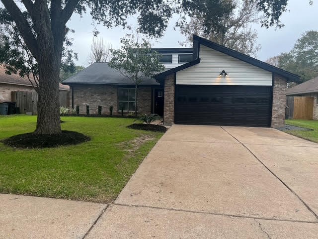 2606 Radcliffe Drive Sugar Land TX 77498