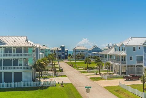 11642 Sea Butterfly Galveston TX 77554