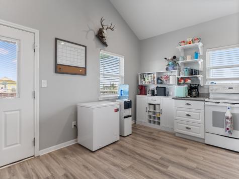 25112 Fm 457 Sargent TX 77414