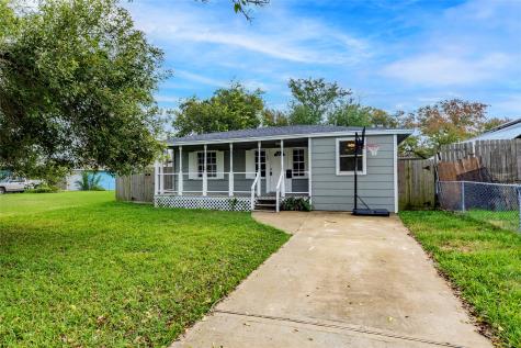 17 17th Avenue N Texas City TX 77590