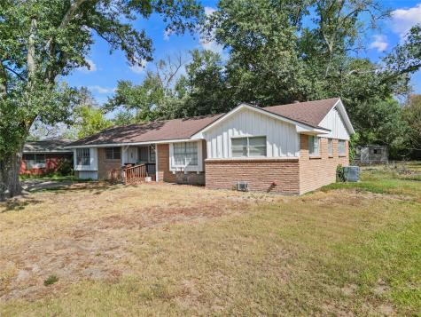120 State Highway 75 N Huntsville TX 77320