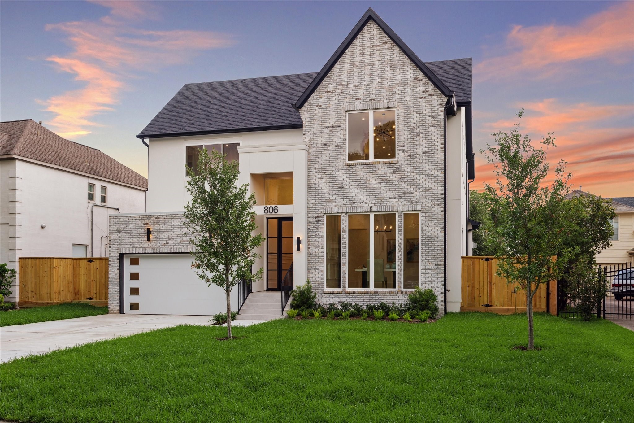 806 Holton Street Bellaire TX 77401