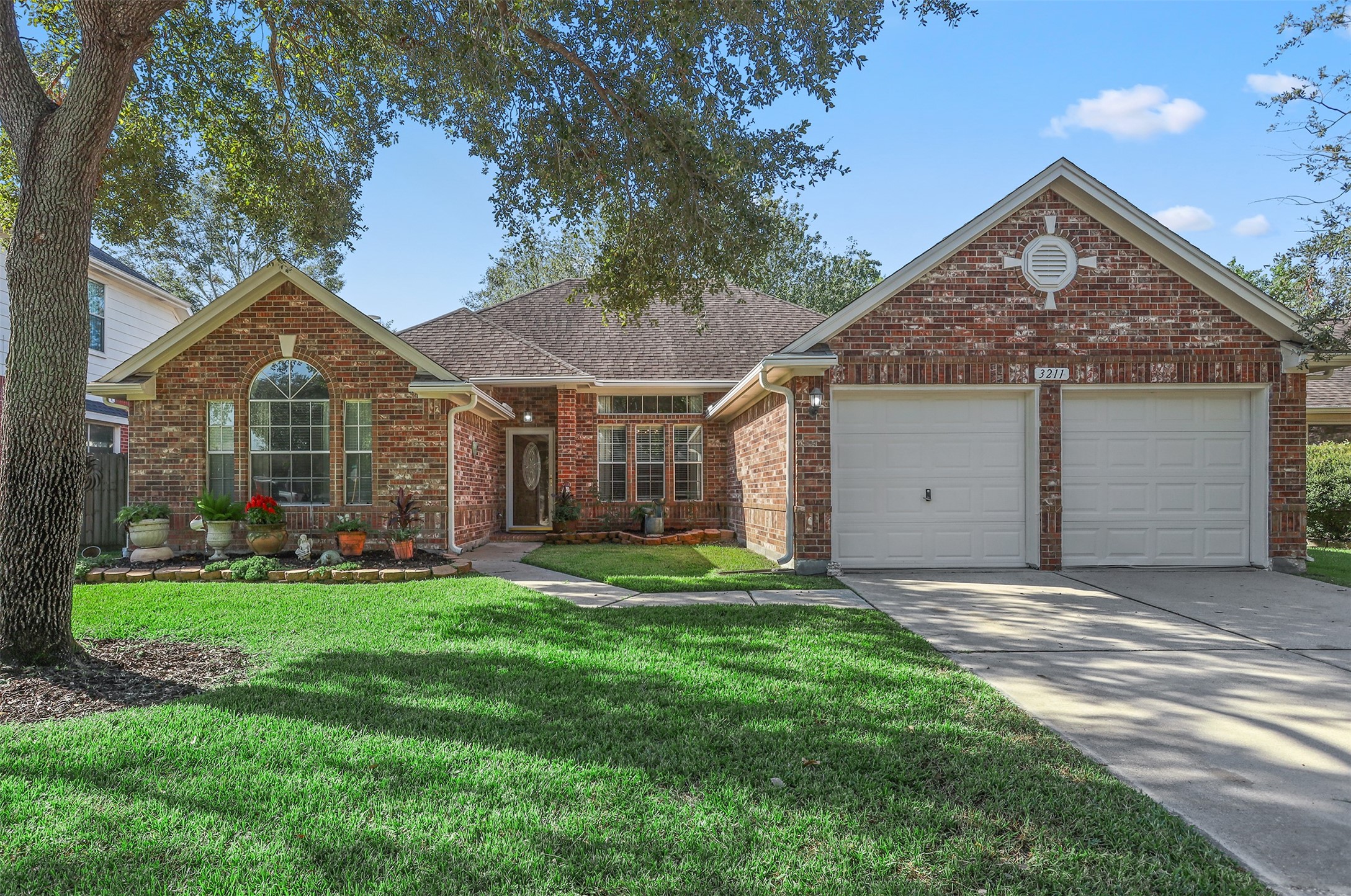 3211 Signal Hill Drive Friendswood TX 77546
