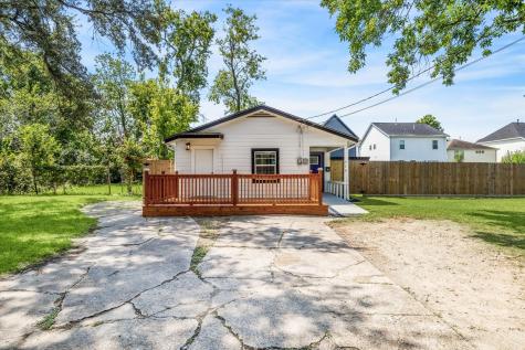716 E 40th Street Houston TX 77022