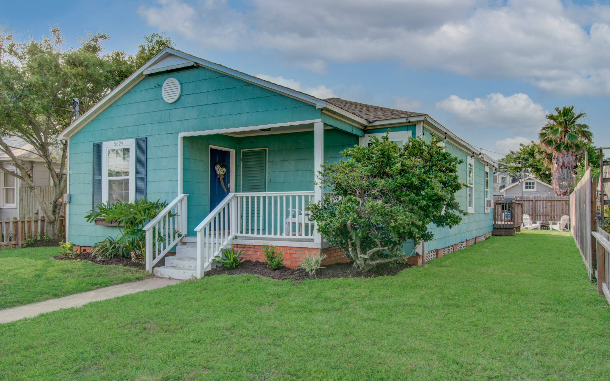 5624 Borden Avenue Galveston TX 77551