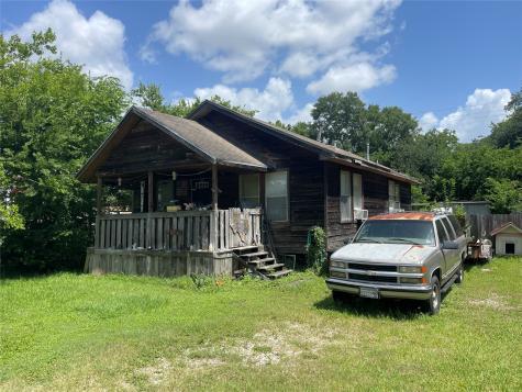 408 Bay Oaks Drive La Porte TX 77571