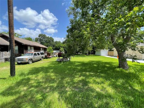 408 Bay Oaks Drive La Porte TX 77571