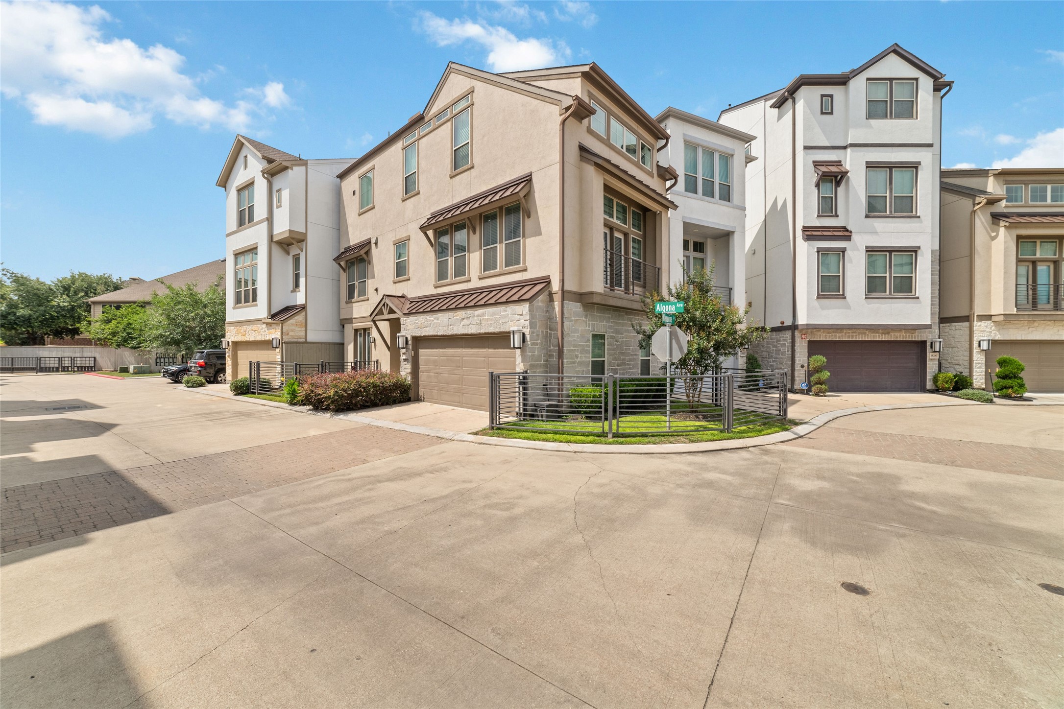 3532 Napavine Lane Houston TX 77008