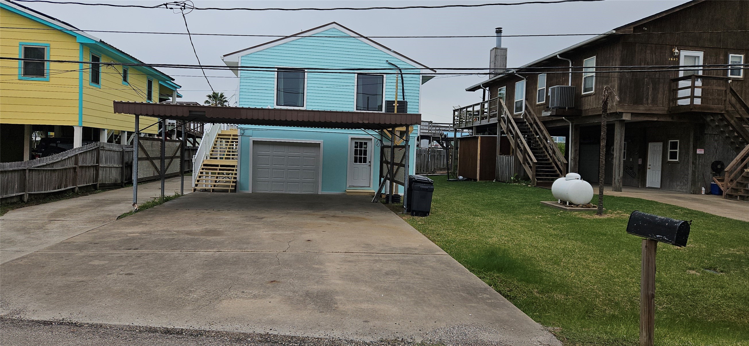 1643 Railroad Avenue Dickinson TX 77539