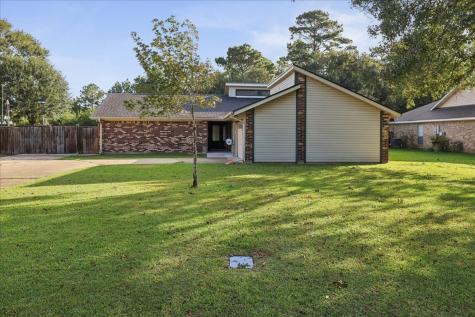 214 Fernwood Street Bridge City TX 77611